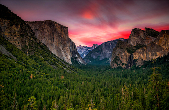 585546_yosemite-national-park_goryi_derevya_peyzaj_7354x4799_www.Gde-Fon.com